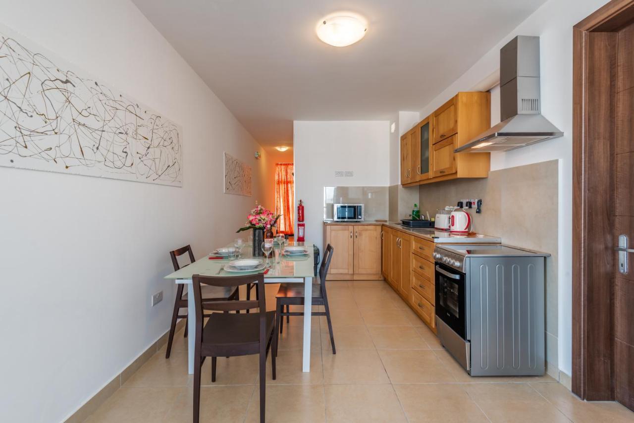 Penthouse With Seaview Terrace Apartman San Pawl il-Baħar Kültér fotó